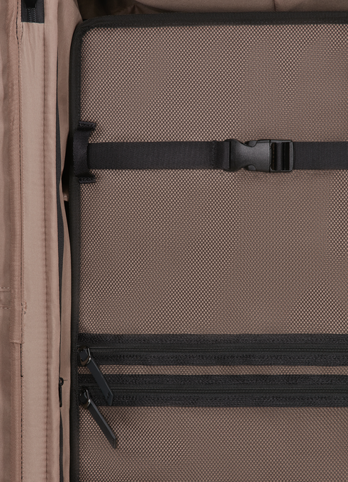 Lost In Berlin Trunk 79cm