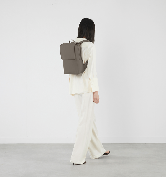 Lost In Berlin Rygsæk Square 15" Lost In Berlin Rygsæk Square 15"