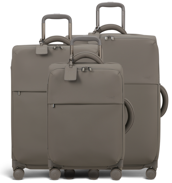 Set of 3 Lost in Berlin Suitcases Set of 3 Lost in Berlin Suitcases