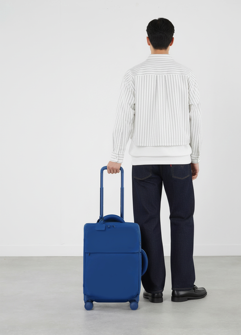 Lost In Berlin Kabinekuffert 55cm | Lipault Lost In Berlin Cabin 2.0 55cm  Blue Me Away